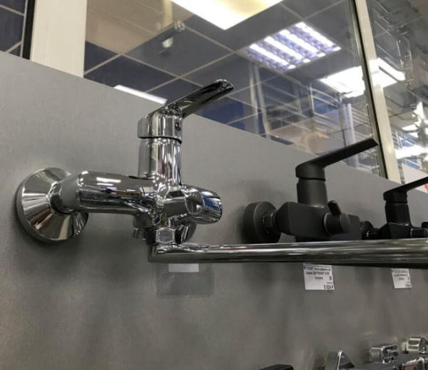 Смеситель универсальный Accoona H18 A7118 хром